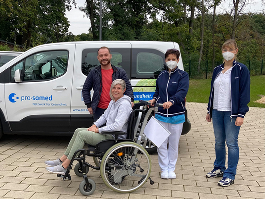 Diakonie Hospiz Woltersdorf - Spende - Rollstuhl mit Fahrhilfe - Ausflüge mit Gästen nun möglich - Freude bei Gästen und Personal