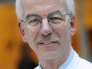 Portrait Dr. Rainer Stange