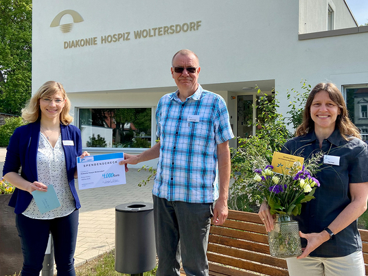Diakonie Hospiz Woltersdorf - Spendenscheck für Hospiz - Förderverein Polarstern
